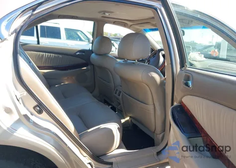 2000 Acura Tl 3.2 z USA, uszkodzony, nr VIN 19UUA5665YA034899